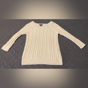 AMERICAN EAGLE OUTFITTERS CABLE KNIT SWEATER